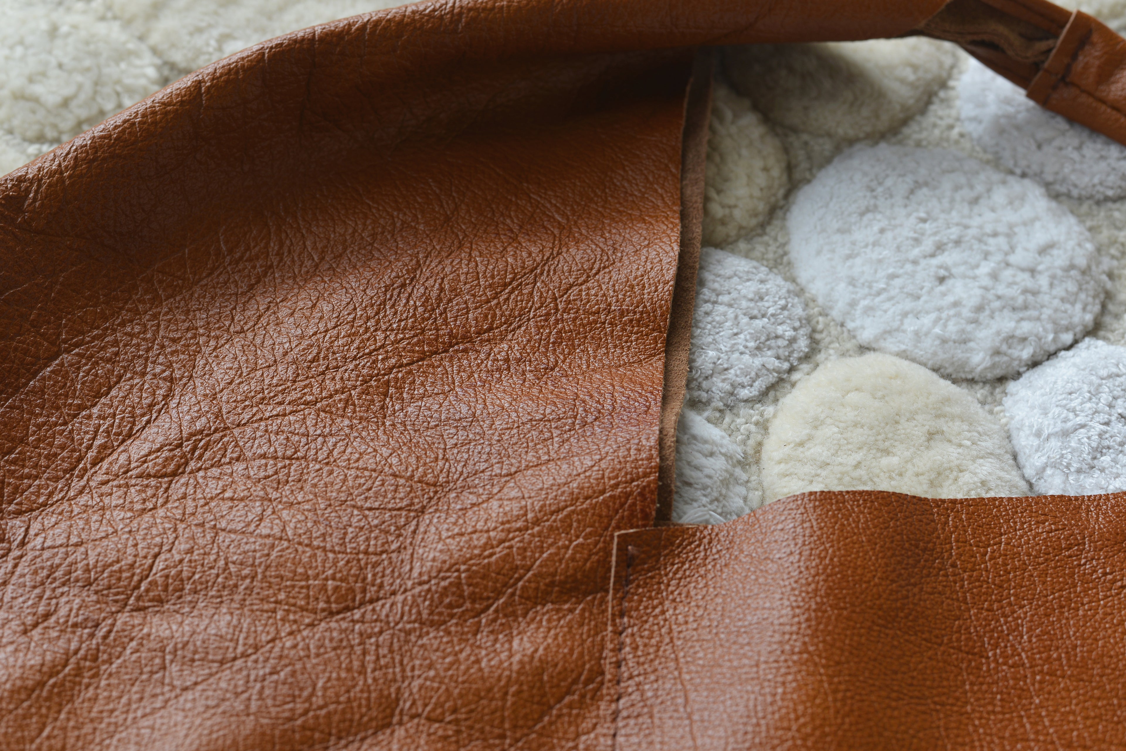 Dulce de leche - Azuma leather M