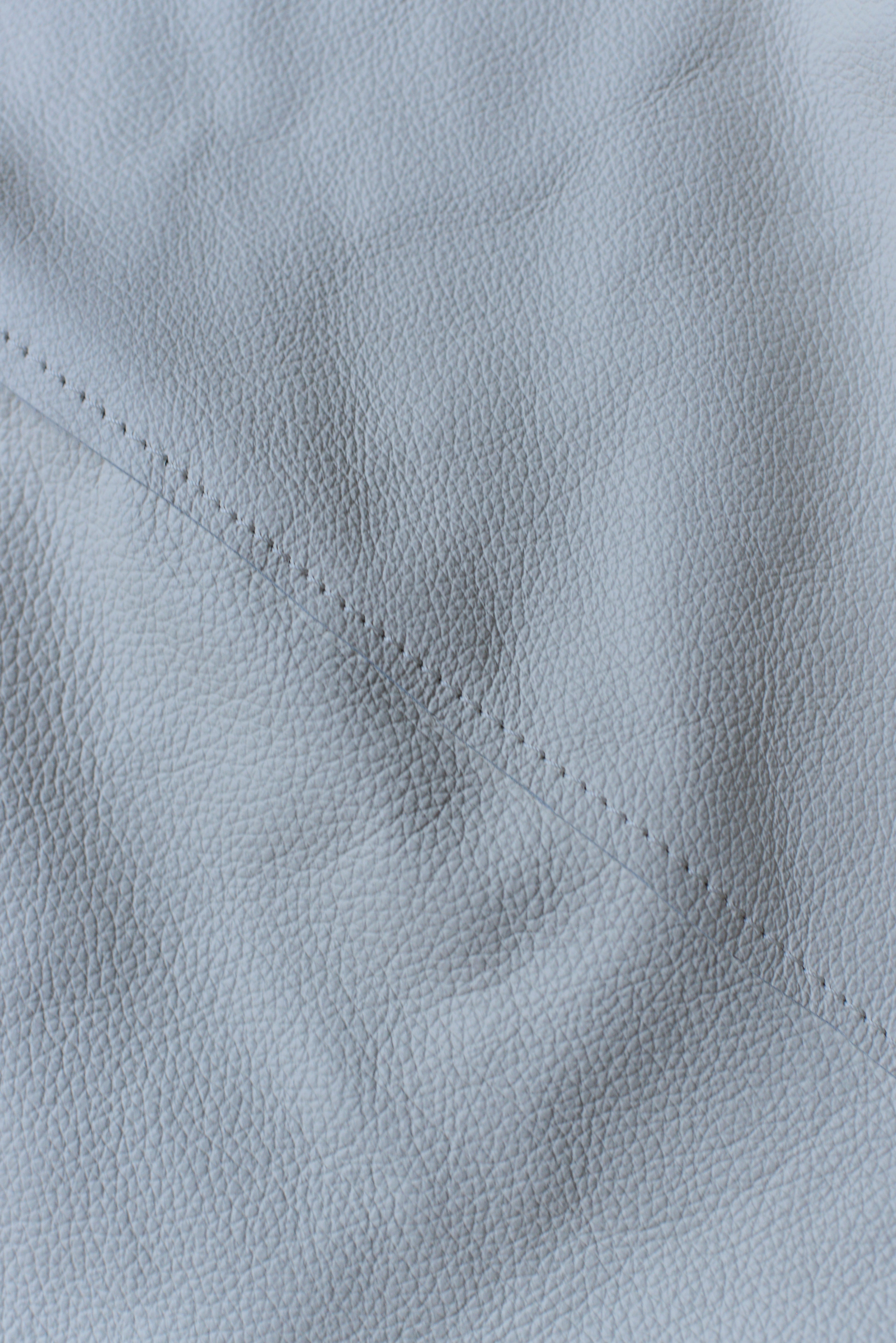Milk - Azuma leather M