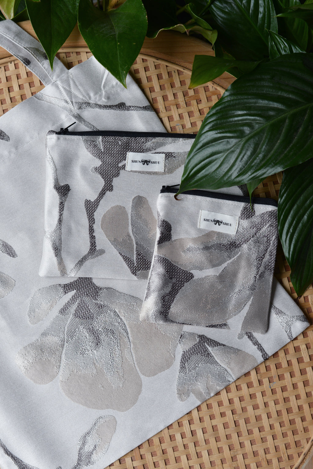 Silver Magnolia - Pochette classic XS